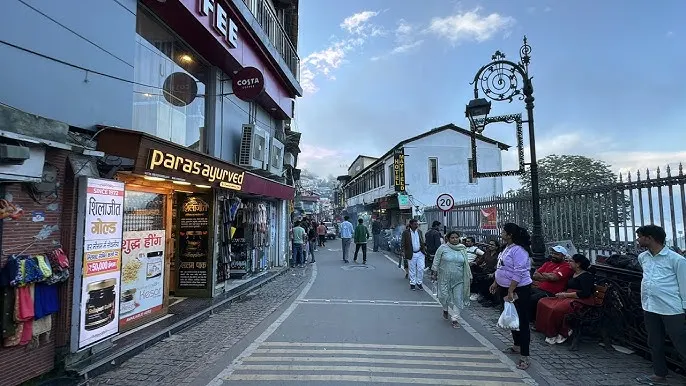 The Mussoorie Mall Road - Places to Visit in Mussoorie - Gola Holidays - Slide 2