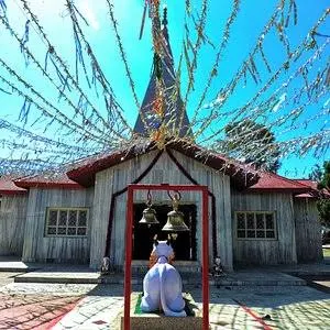 Jhula Devi Temple - Places to Visit in Ranikhet - Gola Holidays - Slide 3