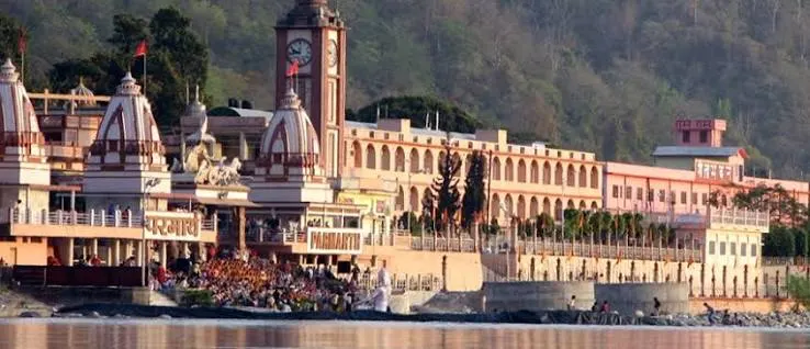 Parmarth Niketan Ashram - Places to Visit in Rishikesh - Gola Holidays - Slide 3