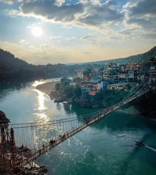 Ram Jhula - Places to Visit in Rishikesh - Gola Holidays - Slide 2